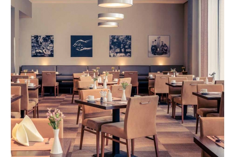 開餐廳需要買哪些家具？