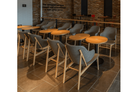 餐廳家具定制中店主應(yīng)注意什么，品森餐飲家具告訴你