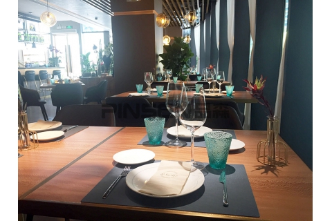 西式餐廳桌椅家具定制工廠怎么找？上海哪里賣餐桌椅？