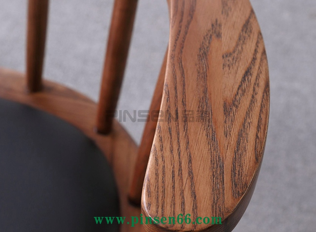 北歐實(shí)木餐椅